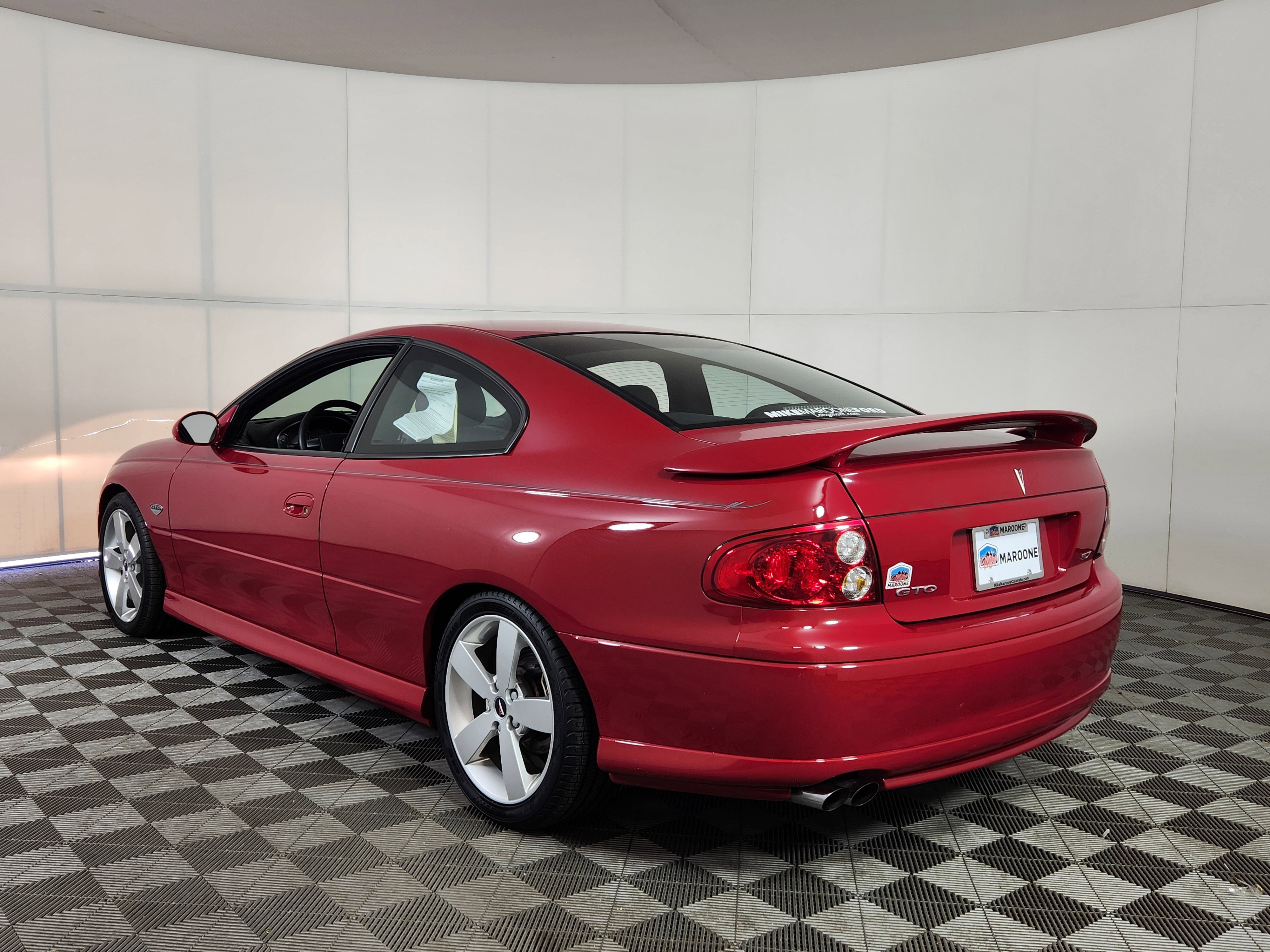 Used 2004 Pontiac GTO w/ Limited Edition Pulse Red RWD image 5