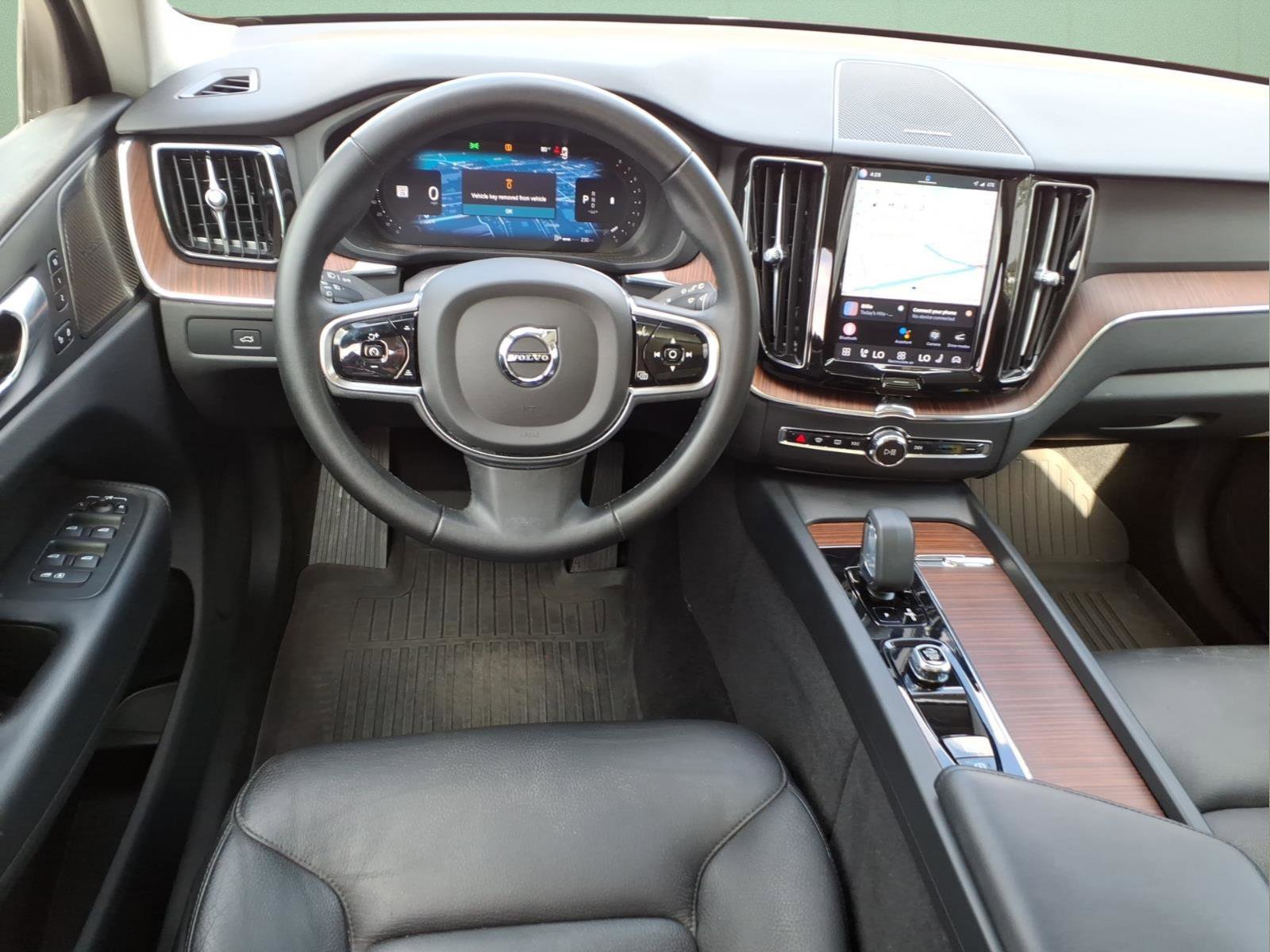 Used 2023 Volvo XC60 B5 Plus w/ Climate Package image 15