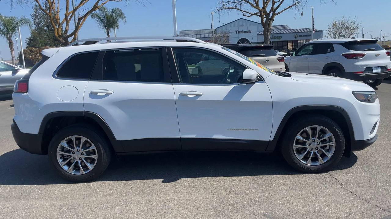 Used 2021 Jeep Cherokee Latitude Lux w/ Sun & Sound Group image 8