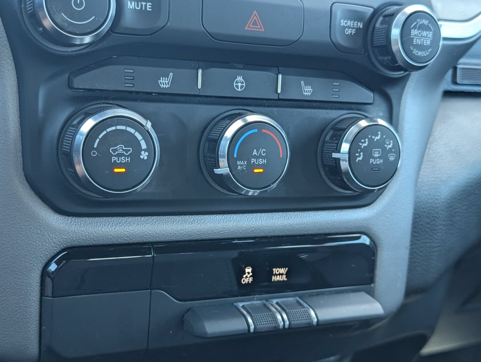 Used 2023 RAM 1500 Big Horn RWD image 14
