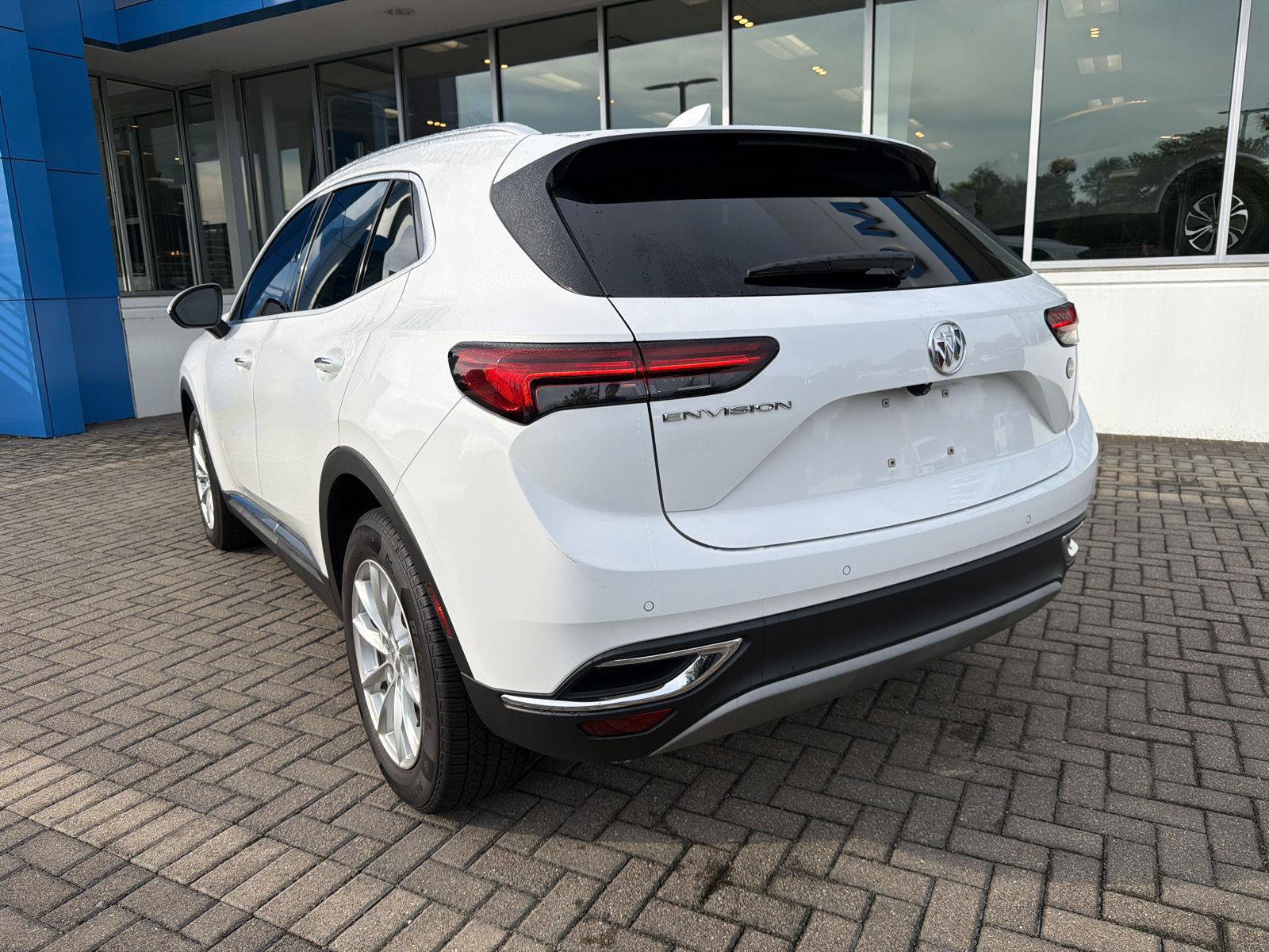 Used 2021 Buick Envision Preferred FWD image 3