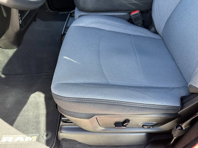 Used 2024 RAM 2500 Big Horn image 24