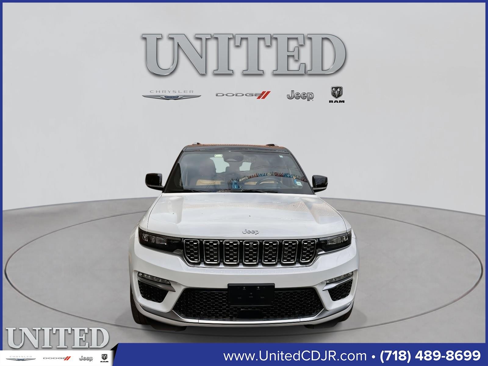 Used 2022 Jeep Grand Cherokee Summit image 4