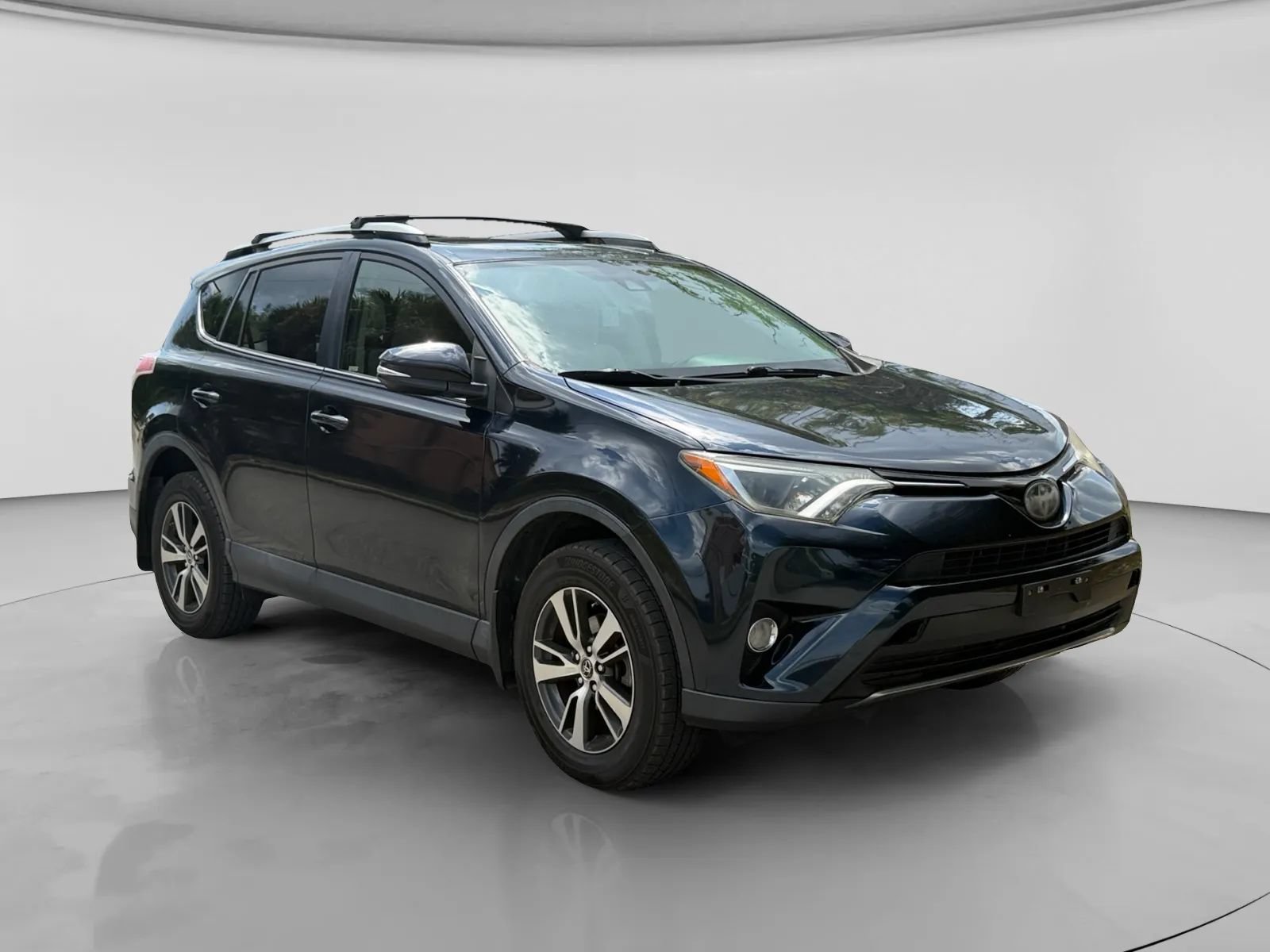 Used 2017 Toyota RAV4 XLE w/ Plus Special Value Package AWD/4WD image 7