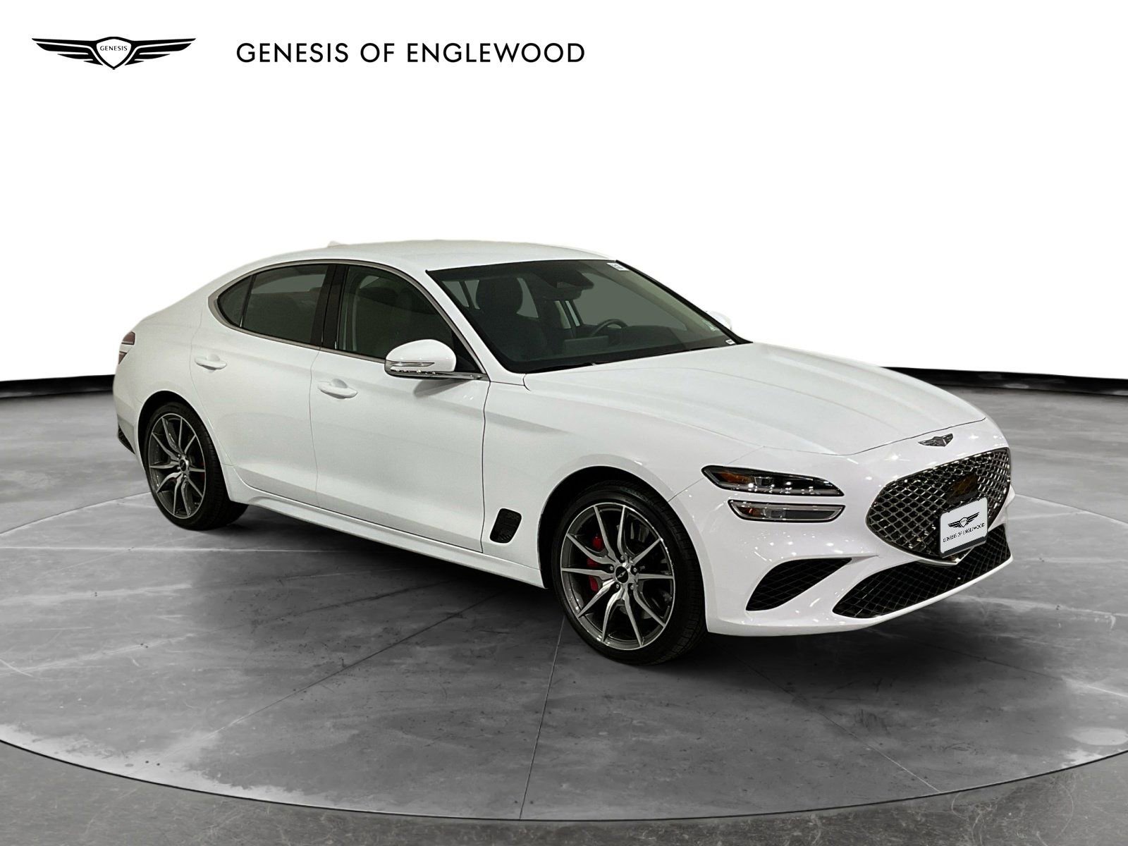 Used 2025 Genesis G70 2.5T image 4