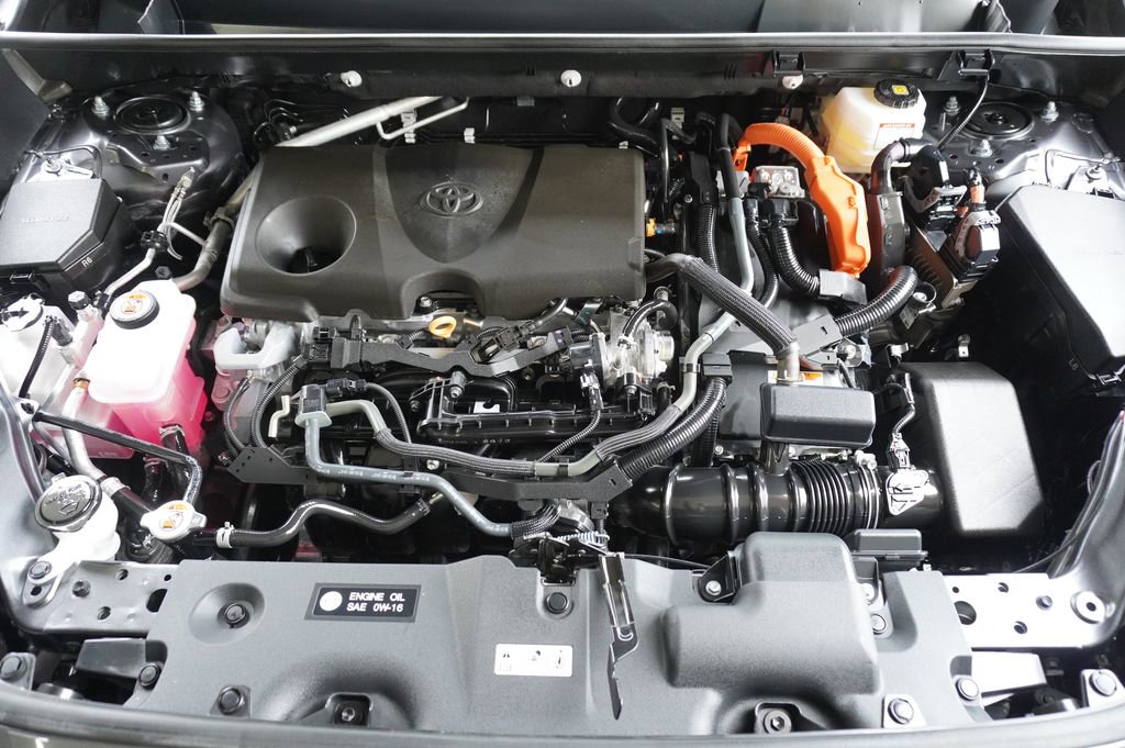 Certified 2025 Toyota RAV4 LE image 22