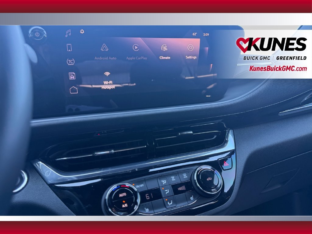Used 2025 Buick Envista Sport Touring w/ Convenience I Package FWD image 24