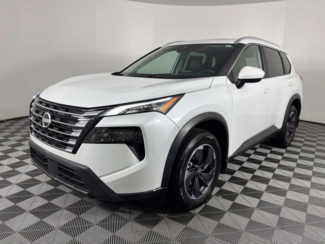 Used 2025 Nissan Rogue SV w/ SV Premium Package FWD image 6