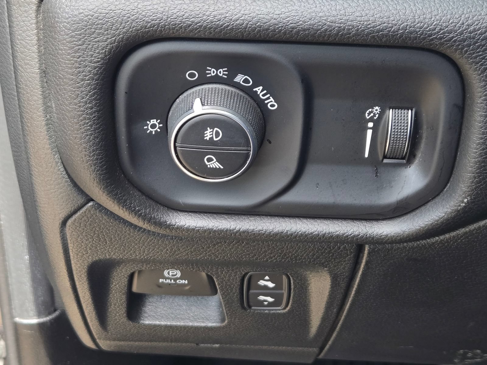 Used 2024 RAM 1500 Lone Star AWD/4WD image 23