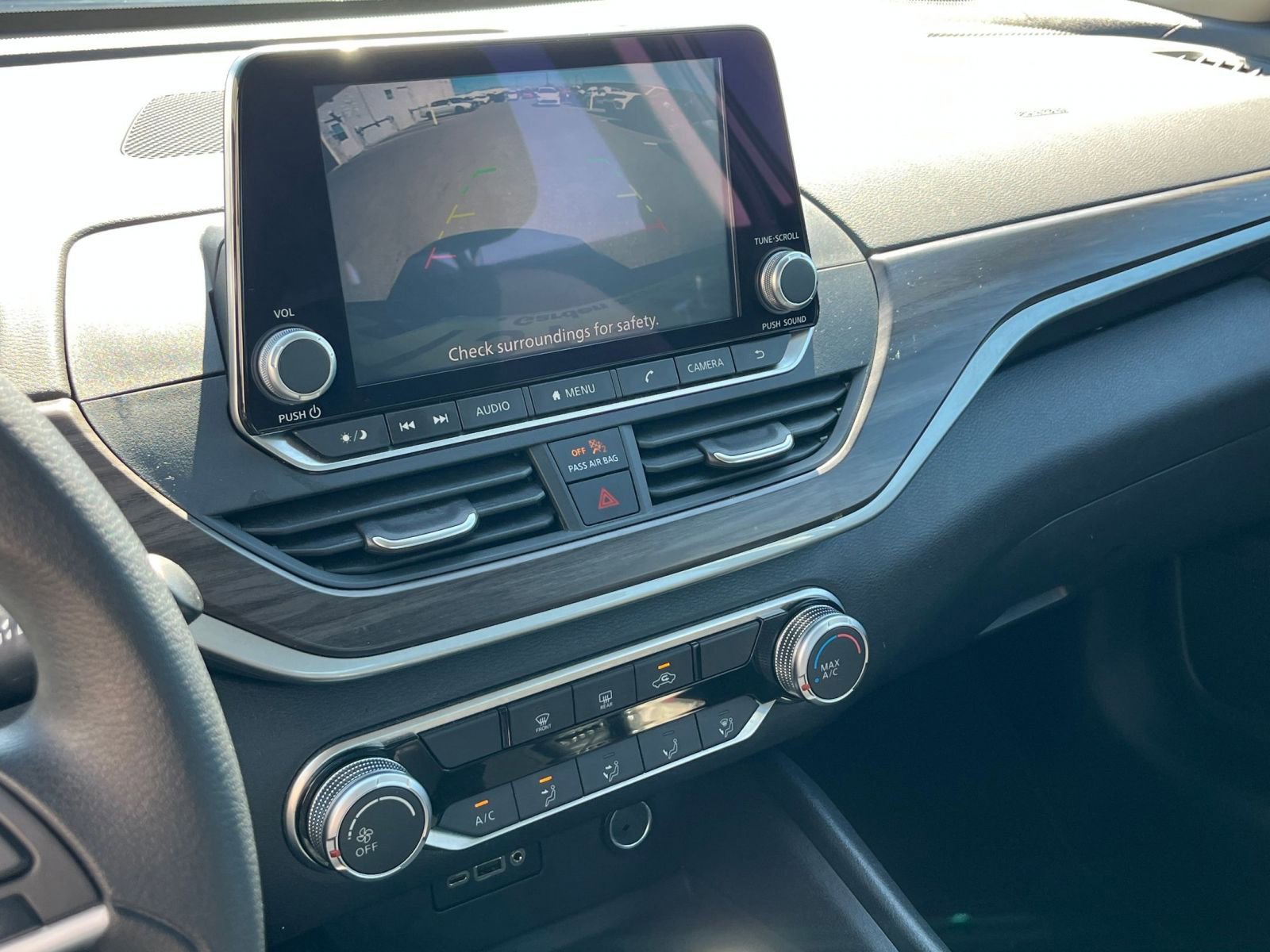 Used 2025 Nissan Altima 2.5 SV FWD image 20