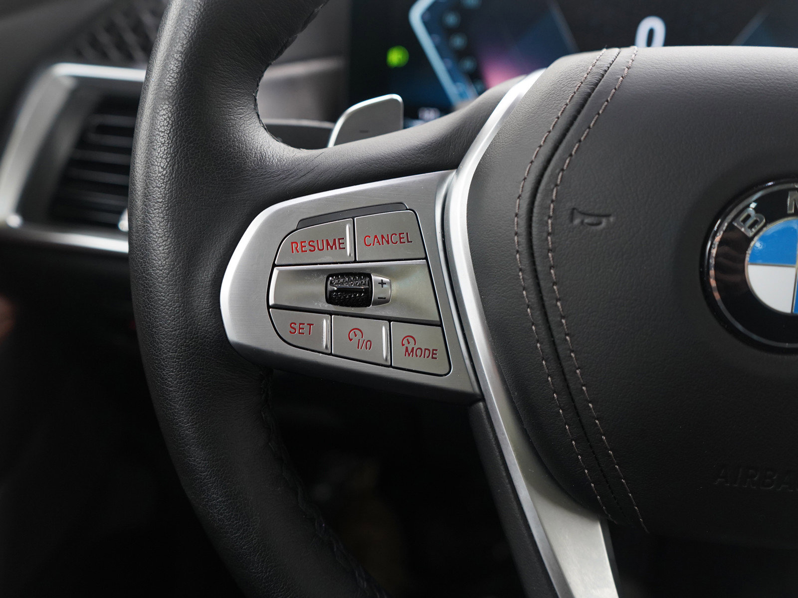 Used 2023 BMW X7 xDrive40i w/ Premium Package image 27