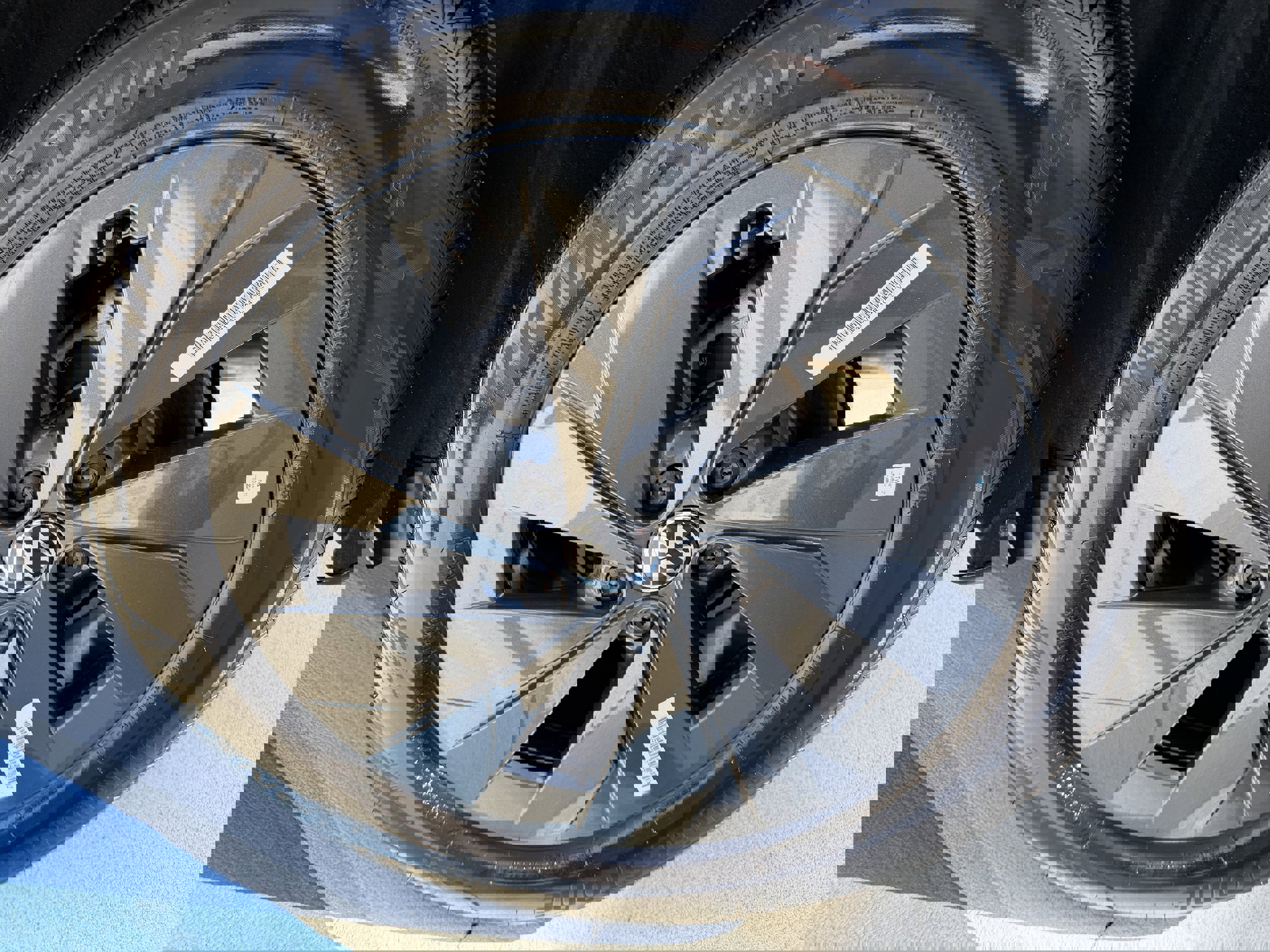 New 2026 Volkswagen Taos S image 29