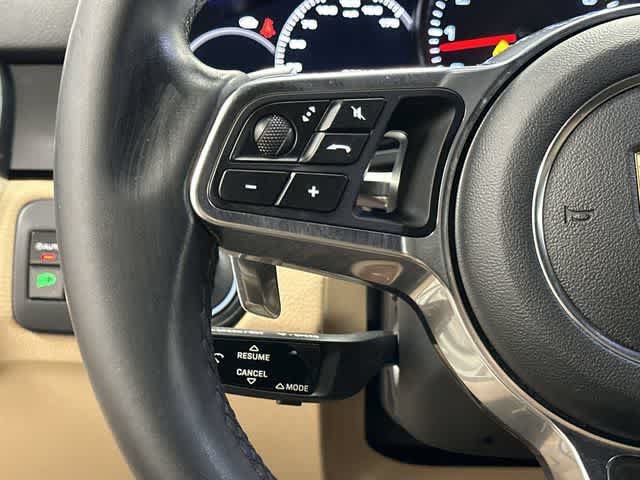Used 2019 Porsche Cayenne AWD/4WD image 17