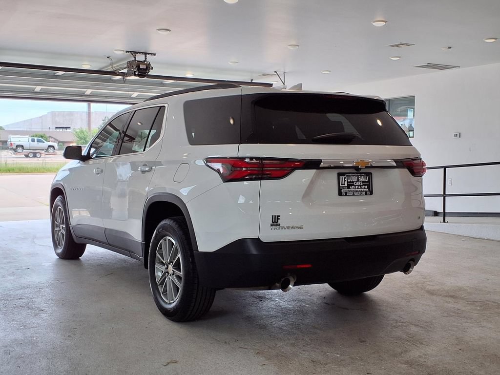 Used 2023 Chevrolet Traverse LT FWD image 19
