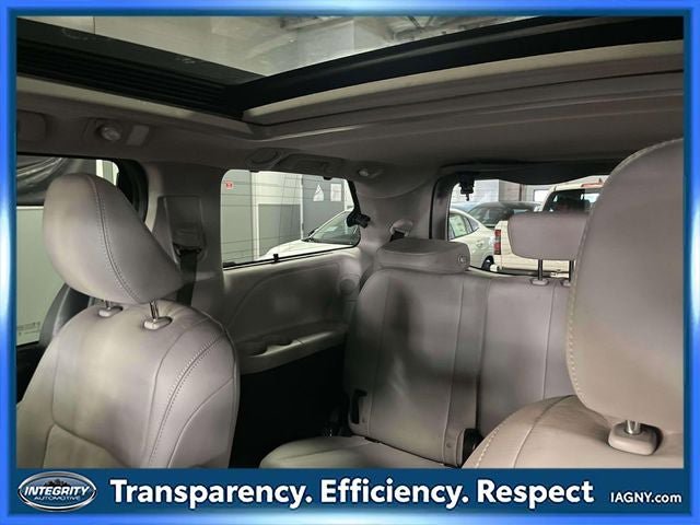 Used 2018 Toyota Sienna Limited Premium w/ Protection Package AWD/4WD image 13