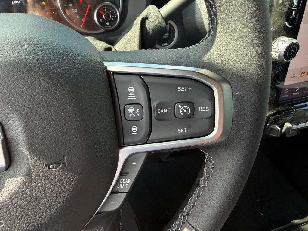 Used 2025 RAM 2500 Tradesman w/ Safety Group AWD/4WD image 9