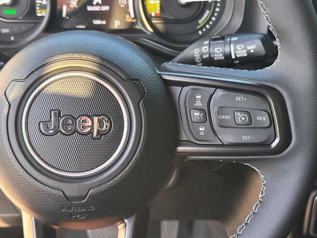 Used 2025 Jeep Wrangler Unlimited Sport S 4xe w/ Convenience Group AWD/4WD image 20
