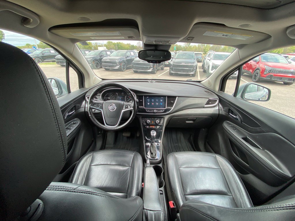 Used 2019 Buick Encore Essence FWD image 18