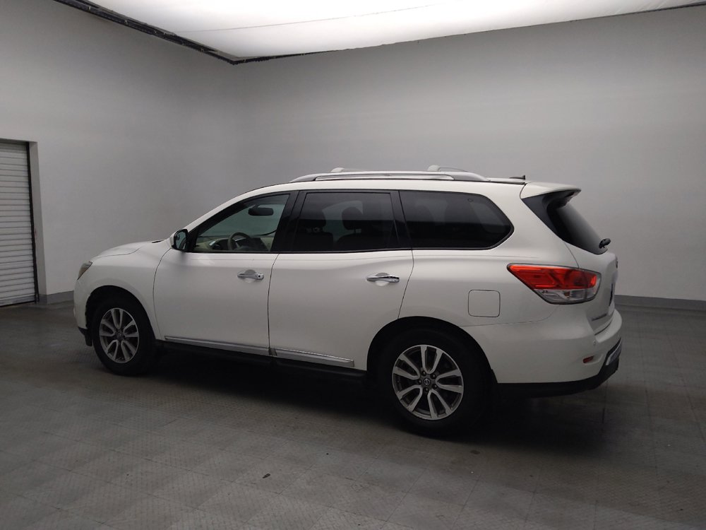 Used 2014 Nissan Pathfinder SL w/ SL Tech Package FWD image 3
