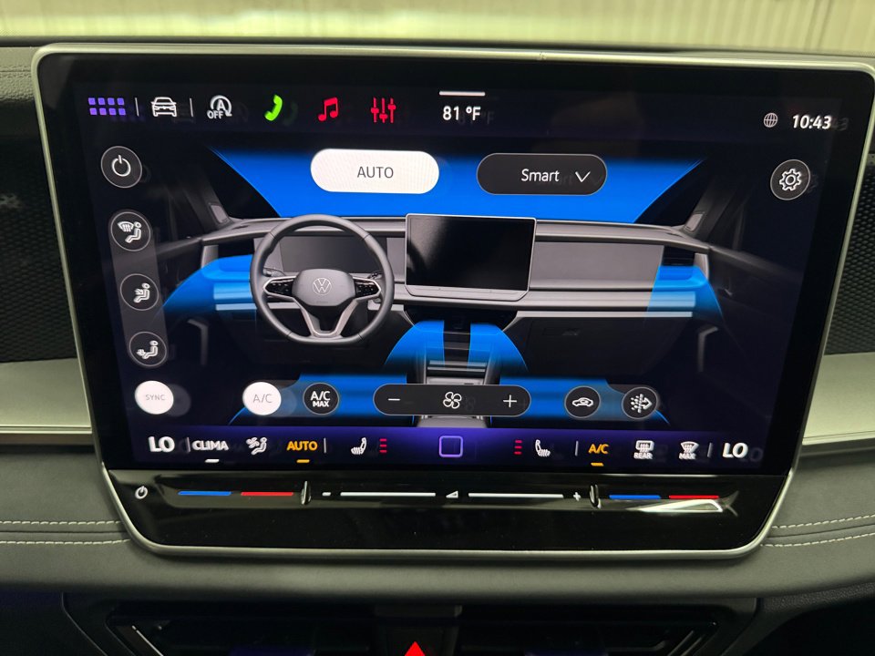 New 2026 Volkswagen Tiguan SE FWD image 18