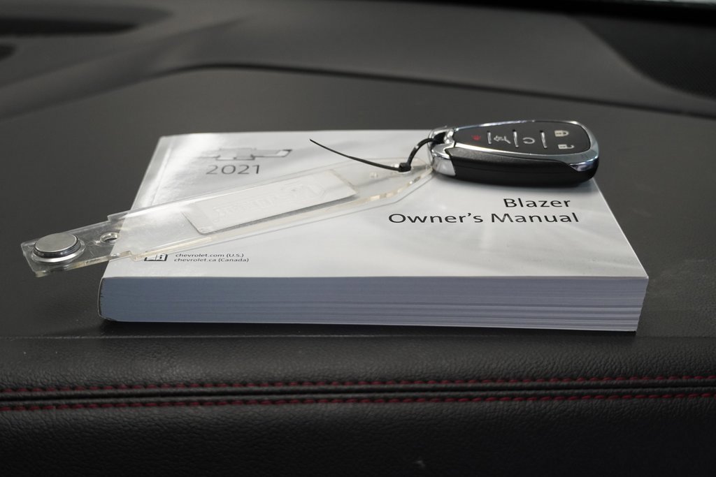 Used 2021 Chevrolet Blazer RS w/ Enhanced Convenience Package image 39