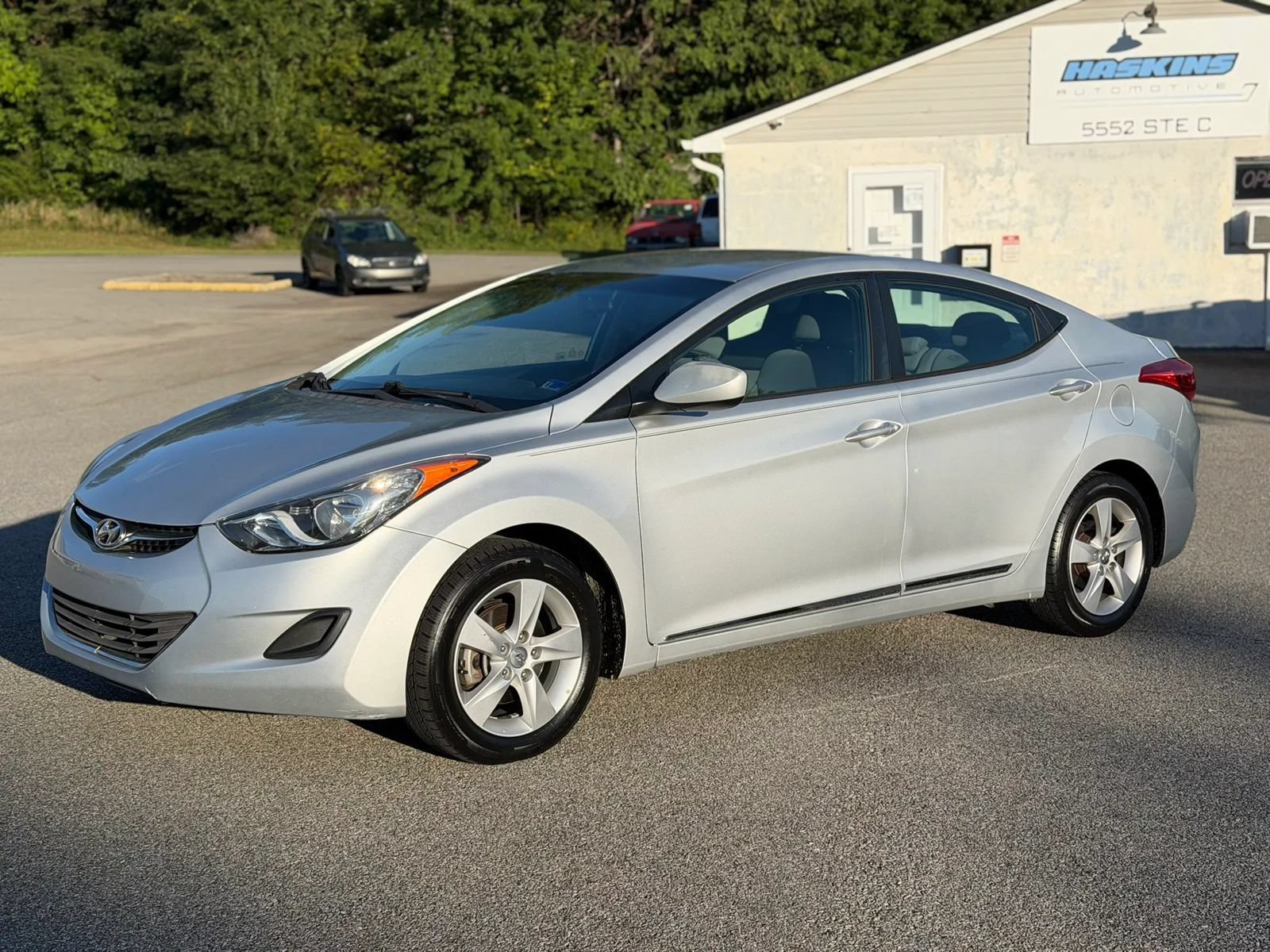 Used 2013 Hyundai Elantra GLS FWD image 20