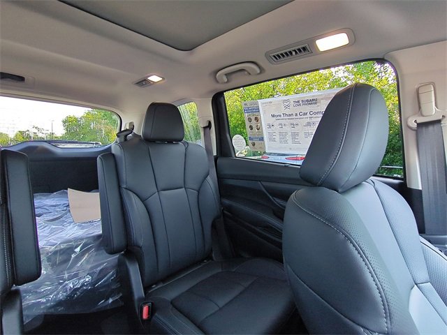 New 2025 Subaru Ascent Limited image 15