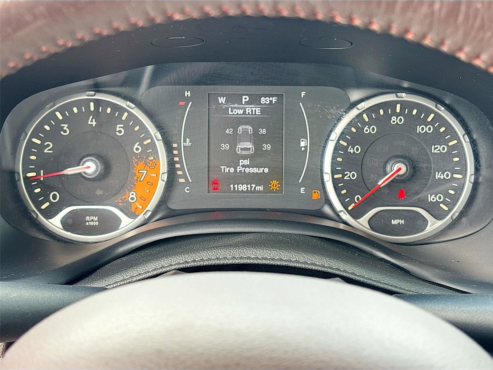 Used 2015 Jeep Renegade Latitude FWD image 12
