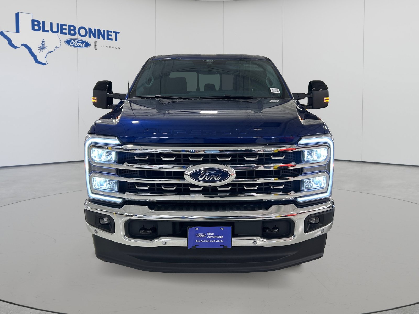 Used 2026 Ford F350 Lariat w/ Lariat Ultimate Package AWD/4WD image 2