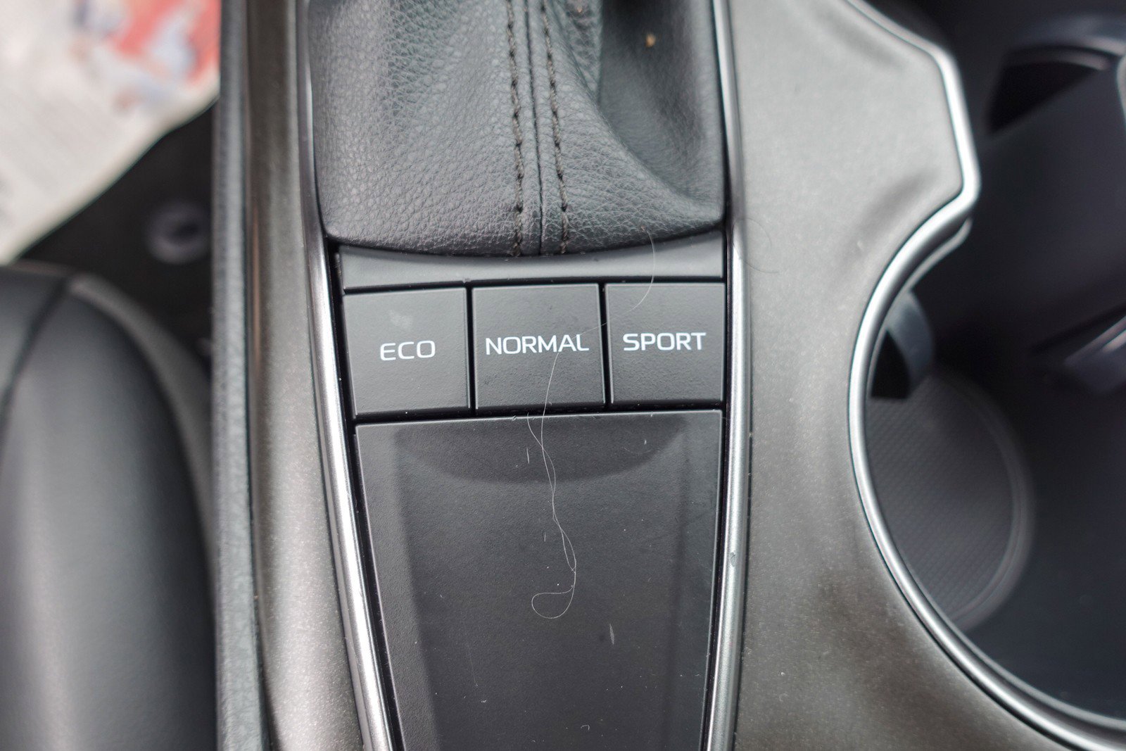 Used 2022 Toyota Camry SE image 18