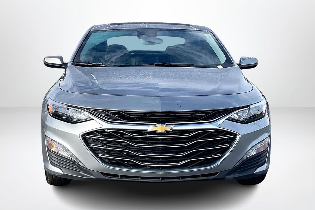 Used 2024 Chevrolet Malibu LT image 2
