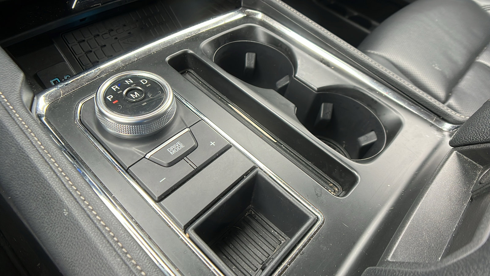 Used 2024 Ford Expedition Max XLT image 35