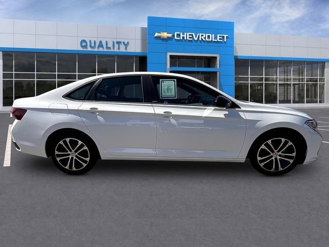Used 2024 Volkswagen Jetta Sport FWD image 8