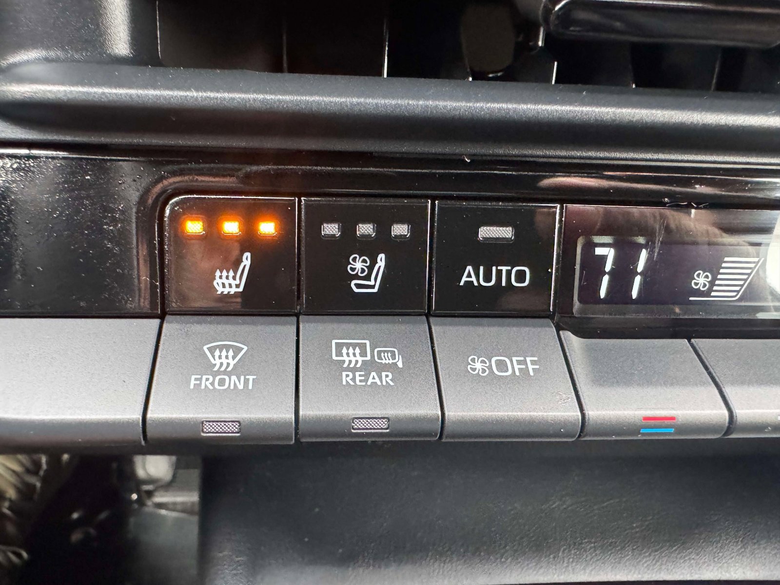 Certified 2023 Toyota Crown Platinum AWD/4WD image 33