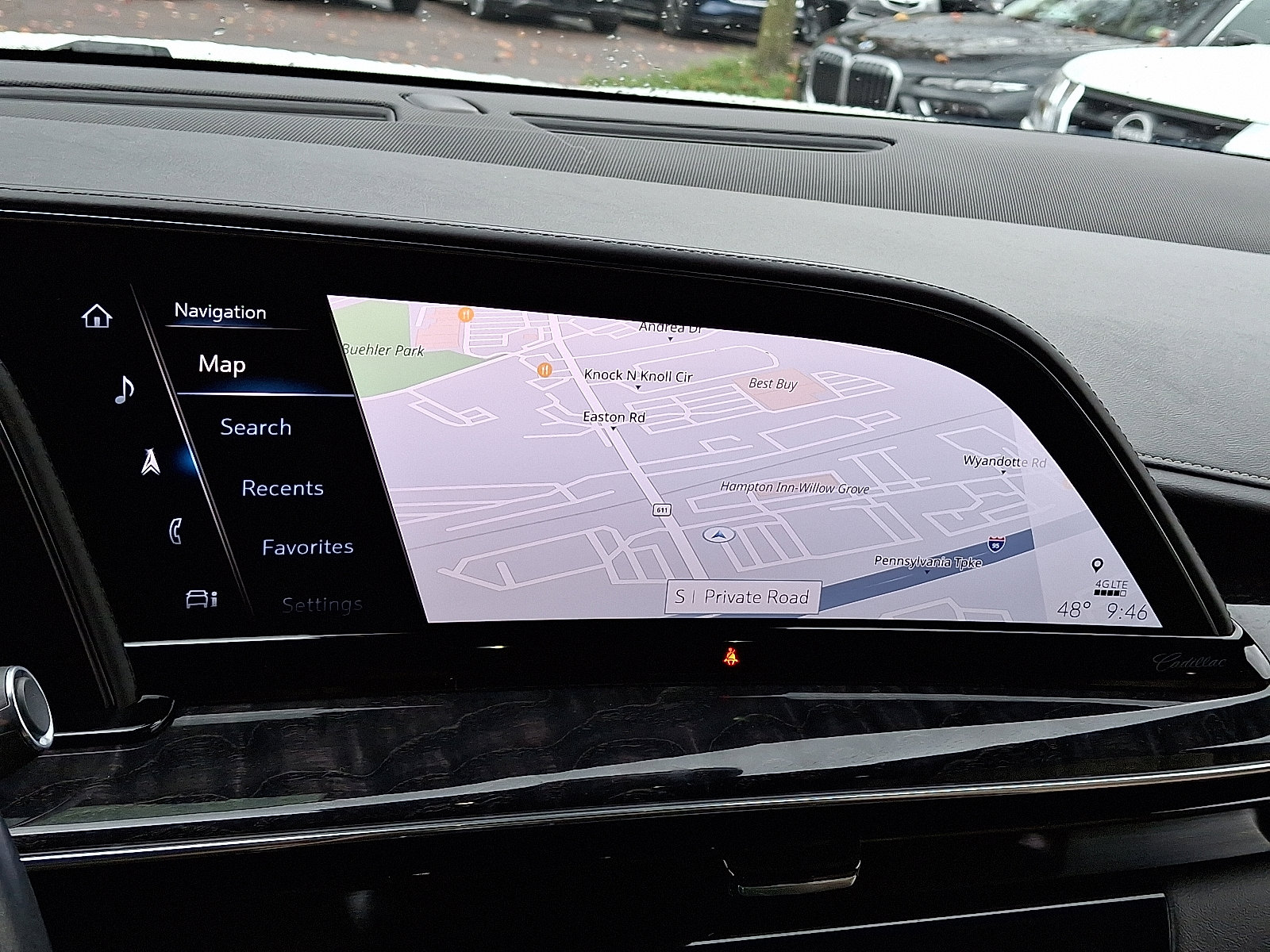 Used 2021 Cadillac Escalade Premium Luxury w/ LPO, Illumination Package image 18