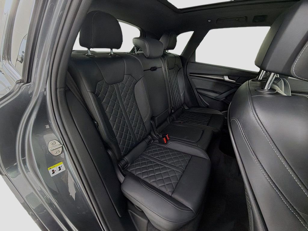 Certified 2024 Audi SQ5 Prestige w/ Prestige Package AWD/4WD image 30
