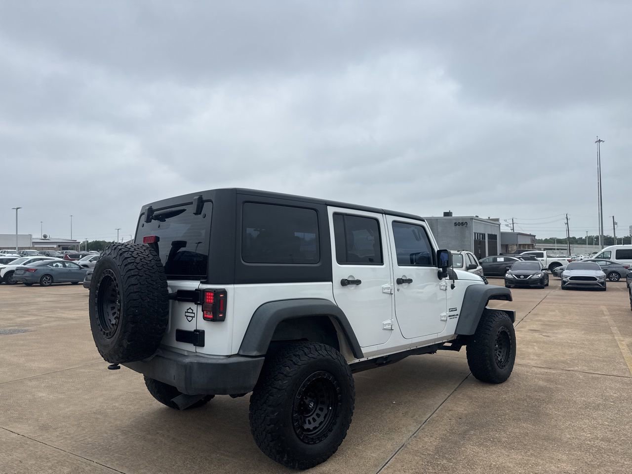 Used 2017 Jeep Wrangler Unlimited Sport AWD/4WD image 21