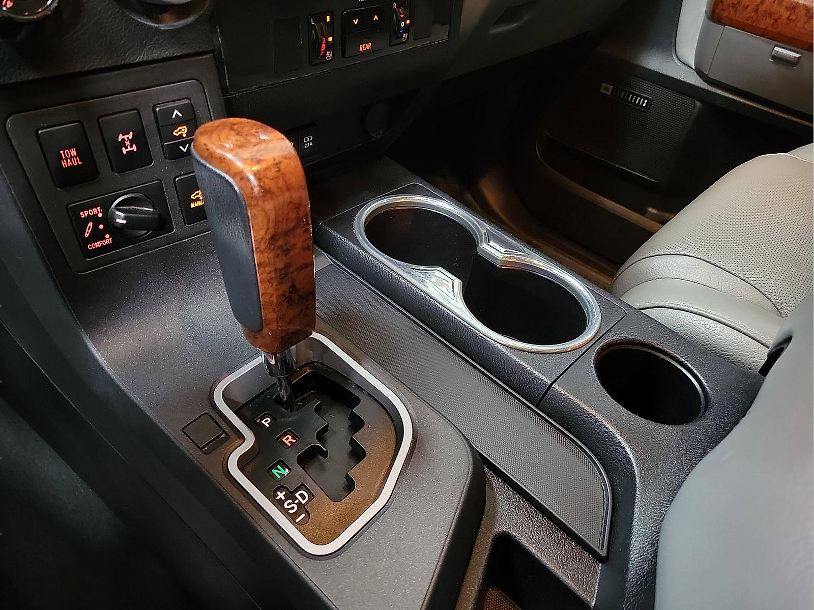 Certified 2021 Toyota Sequoia Platinum image 19