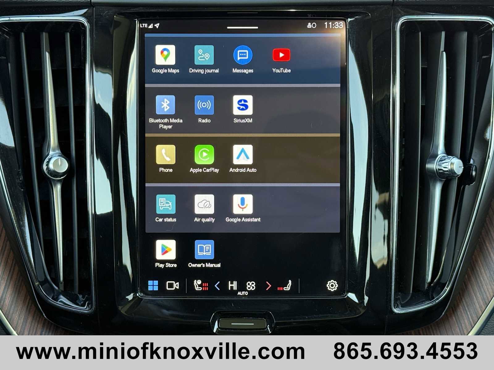 Used 2024 Volvo XC60 B5 Plus image 20