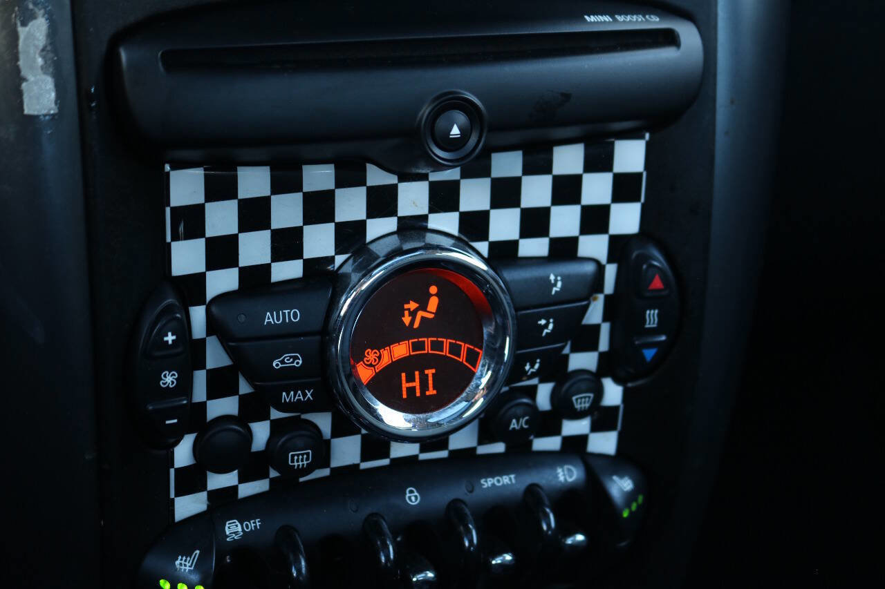 Used 2013 MINI Cooper Paceman S image 33