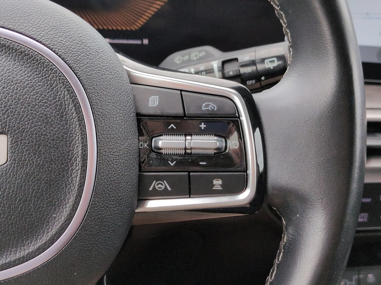 Certified 2024 Kia Sorento X-Line EX AWD/4WD image 27