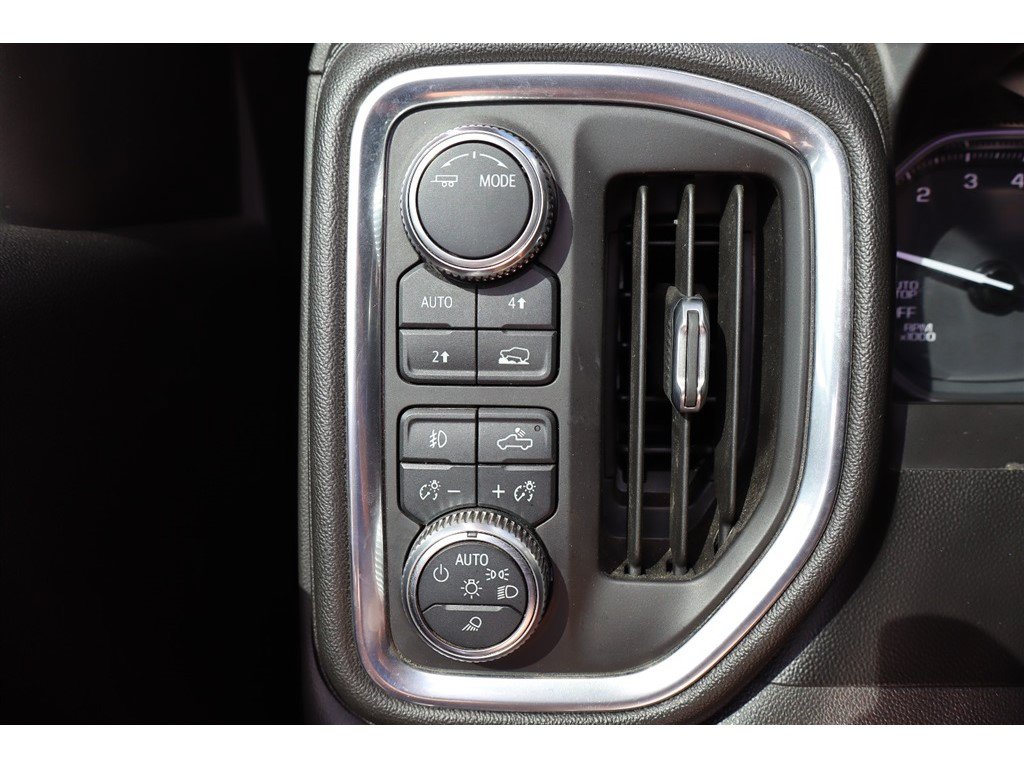 Used 2020 GMC Sierra 1500 SLT w/ SLT Premium Package AWD/4WD image 33