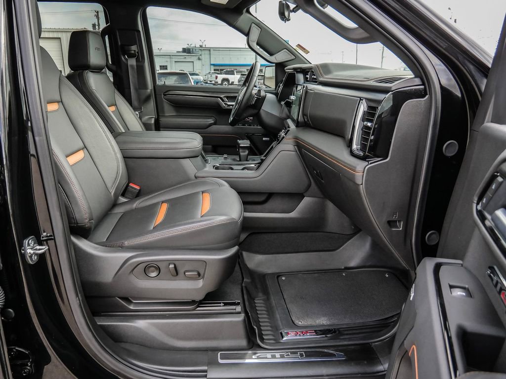 Used 2025 GMC Sierra 1500 AT4 w/ Technology Package image 15