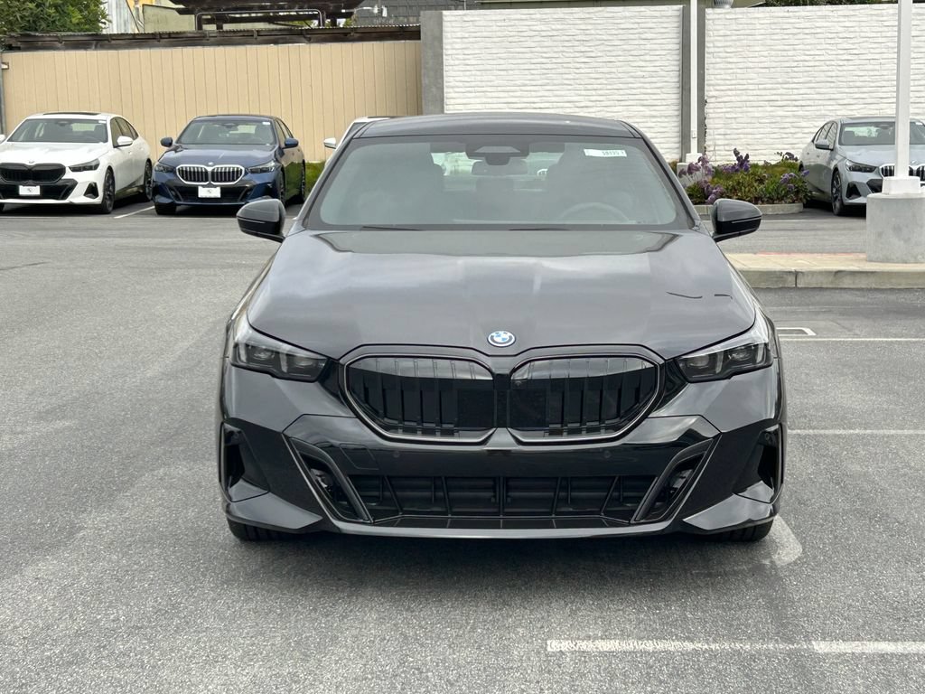 New 2027 BMW 550e xDrive w/ Executive Package AWD/4WD image 8