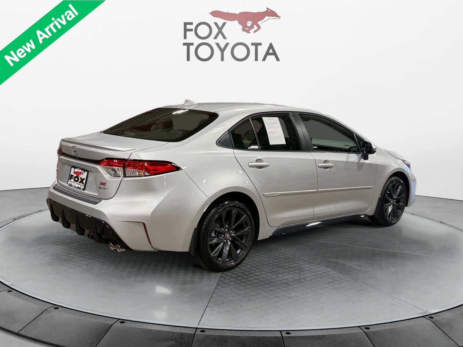 Used 2026 Toyota Corolla SE FWD image 6