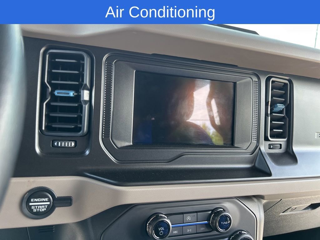 Used 2022 Ford Bronco Wildtrak image 9