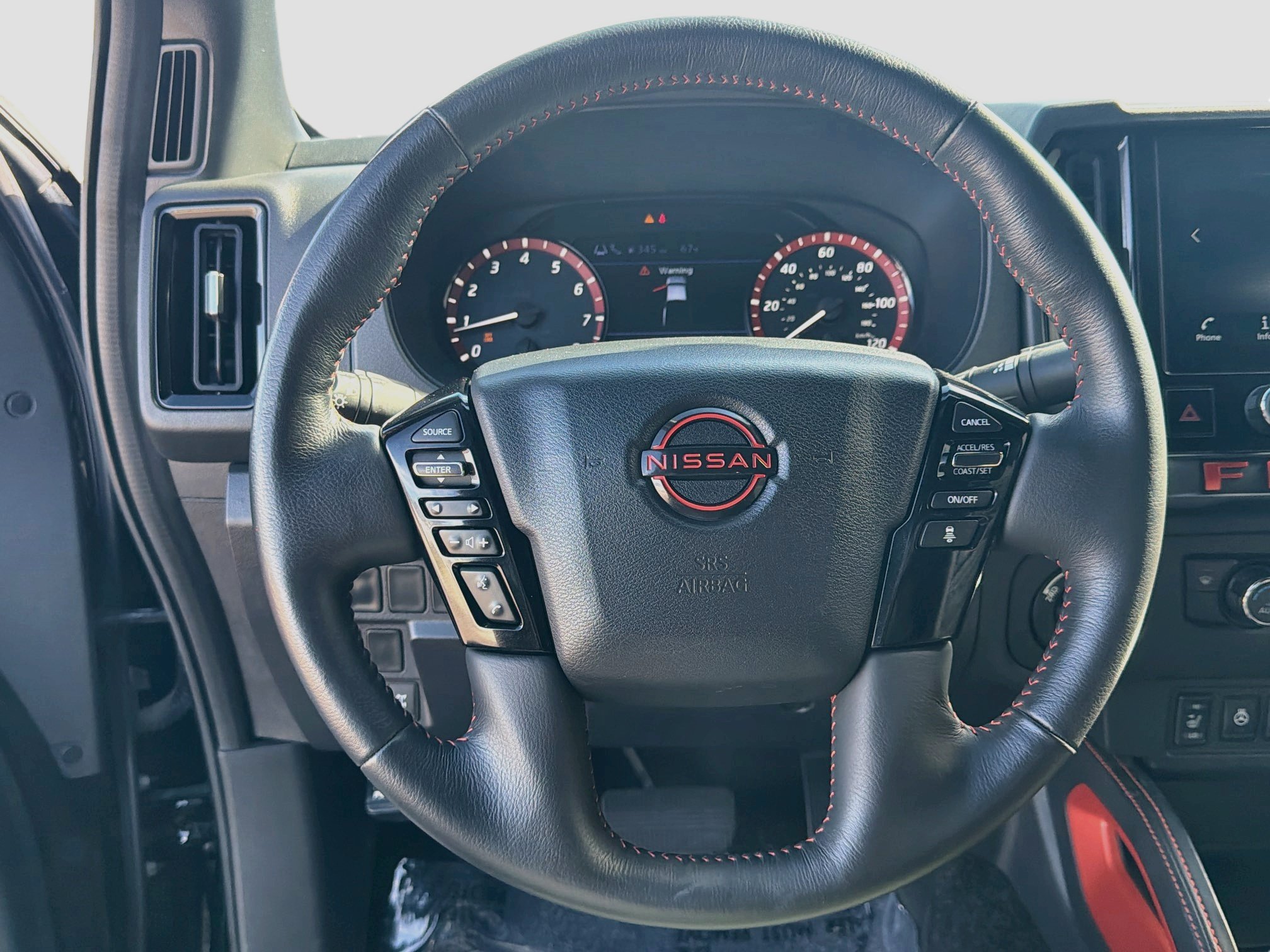 Used 2026 Nissan Frontier PRO-4X AWD/4WD image 18