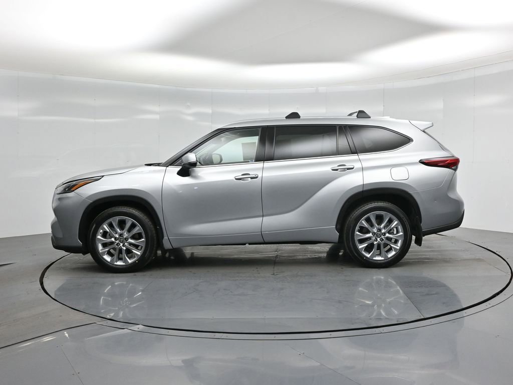 Used 2022 Toyota Highlander Limited image 31