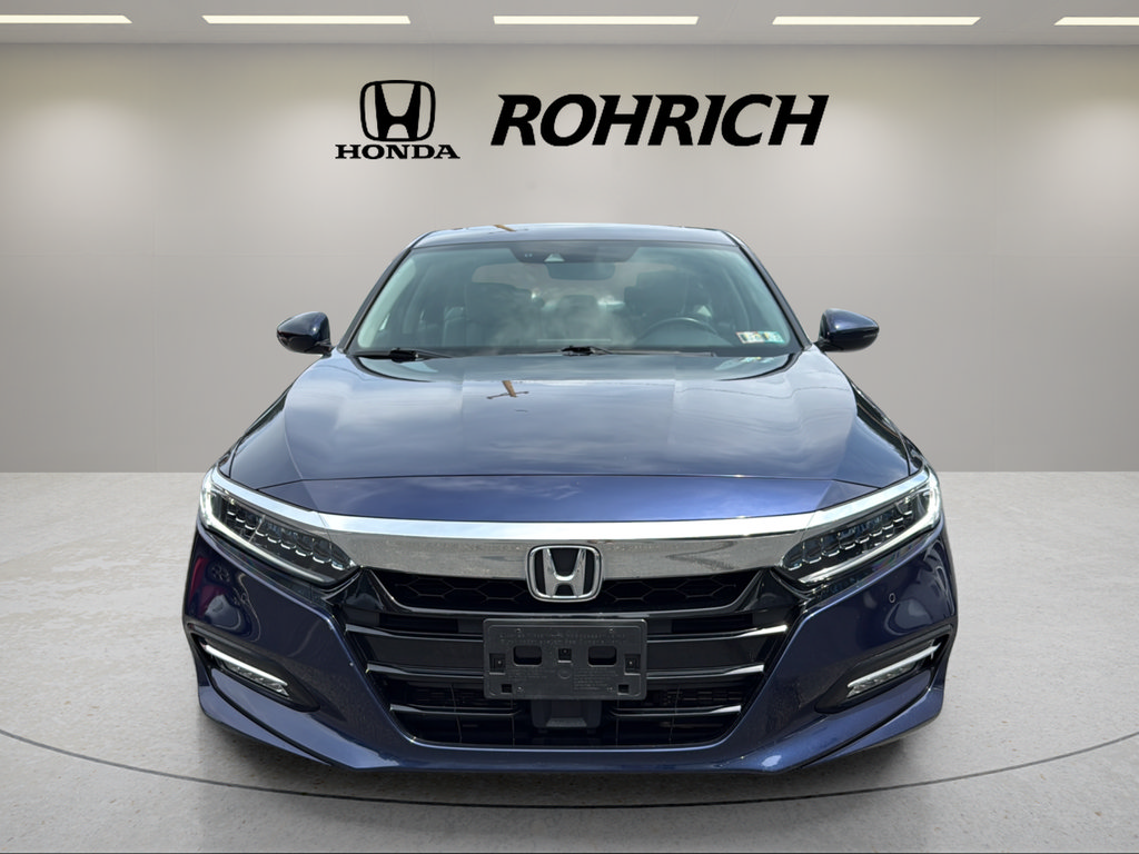 Used 2019 Honda Accord Touring image 2
