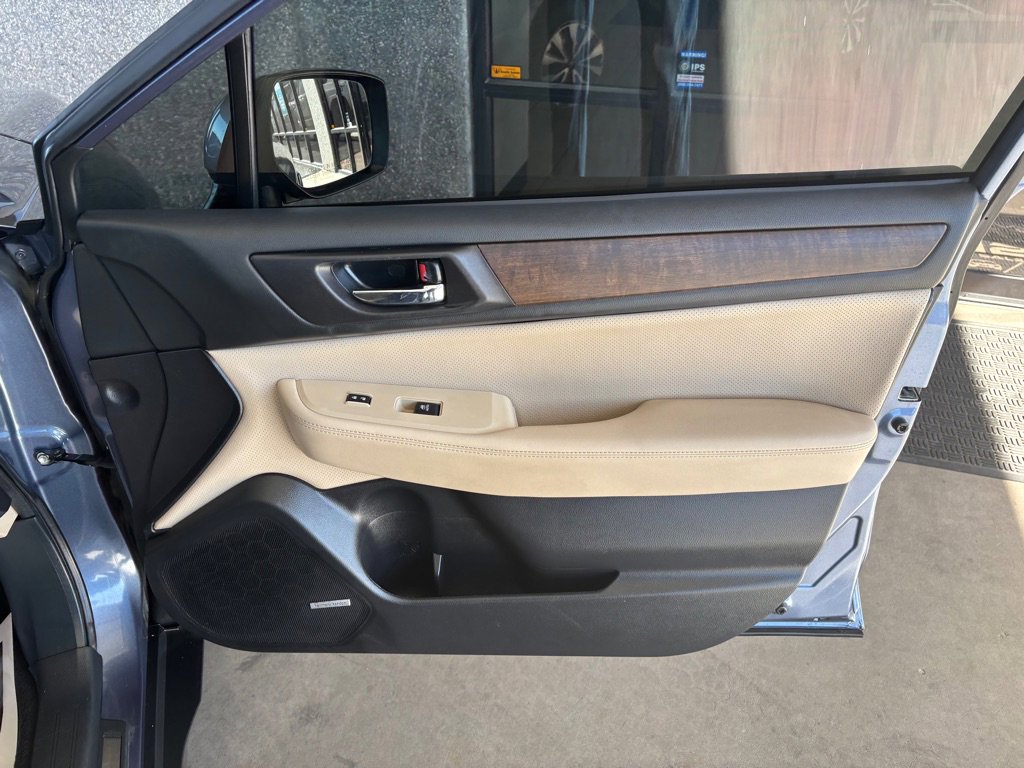 Used 2016 Subaru Outback 2.5i Limited AWD/4WD image 30